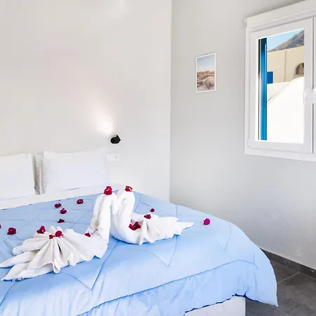 Aegean Blue Santorini Perissa (Santorini)