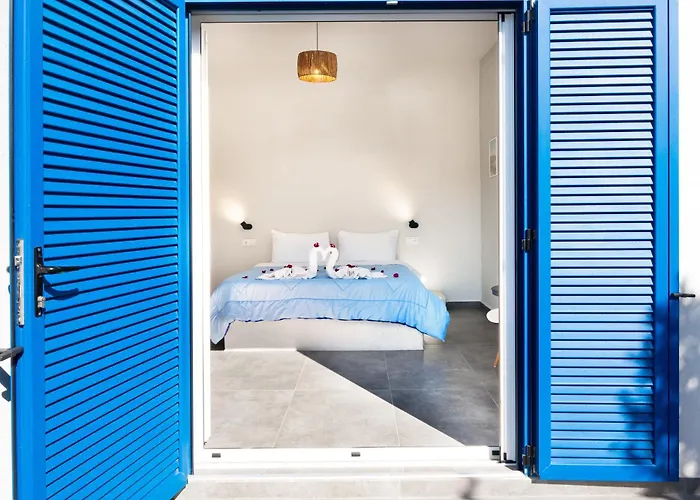 Aegean Blue Santorini Perissa (Santorini)