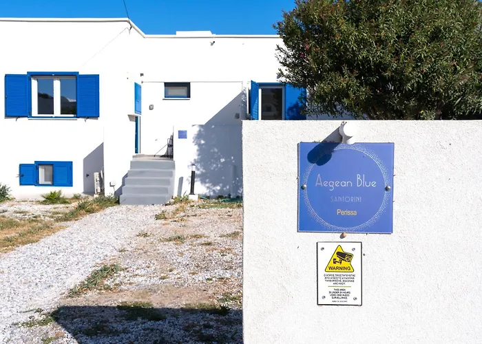 Aegean Blue Santorini * Perissa (Santorini)