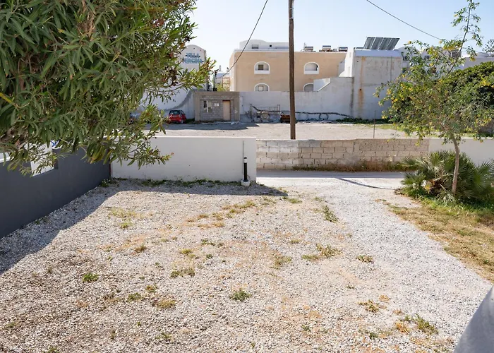 Aegean Blue Santorini Perissa (Santorini)